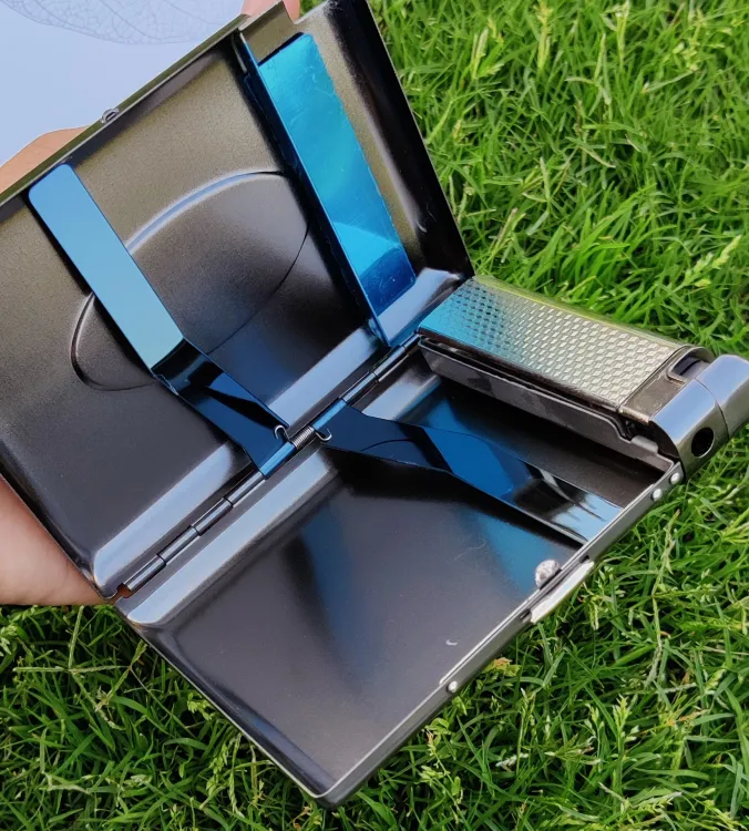 Premium Cigarette Case with Lighter thumbnail 8
