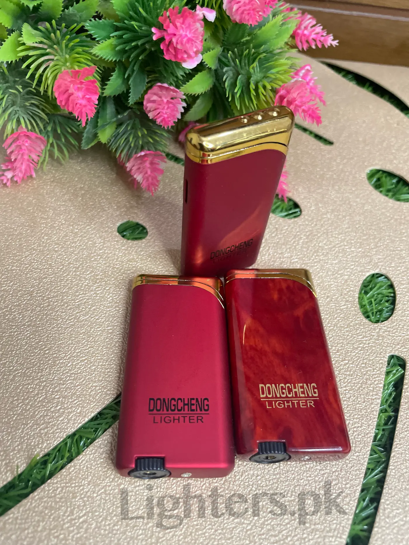 Elegant Red Lighter